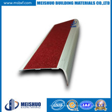 Carborundum Infill Stair Nosing con tiras adhesivas (MSSNAC)